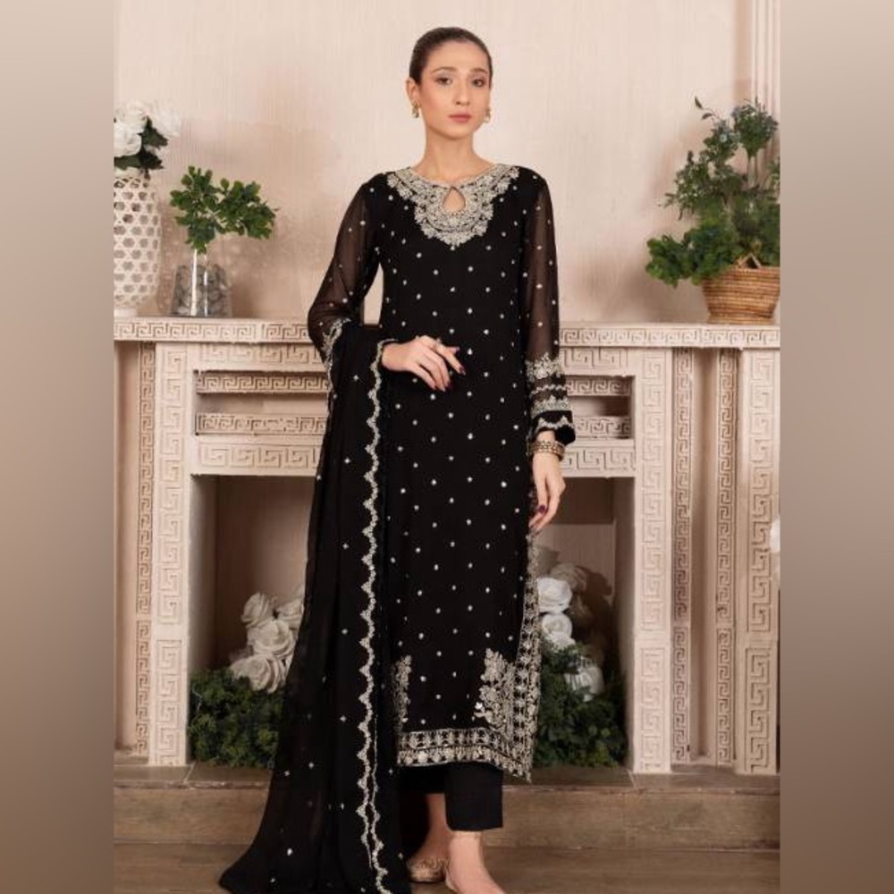 Original Agha Jaan 3 piece suit